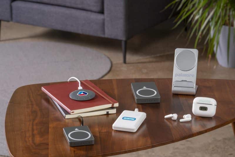 Custom Solekick™ MagClick™ Fast Wireless Charging Pad - 8